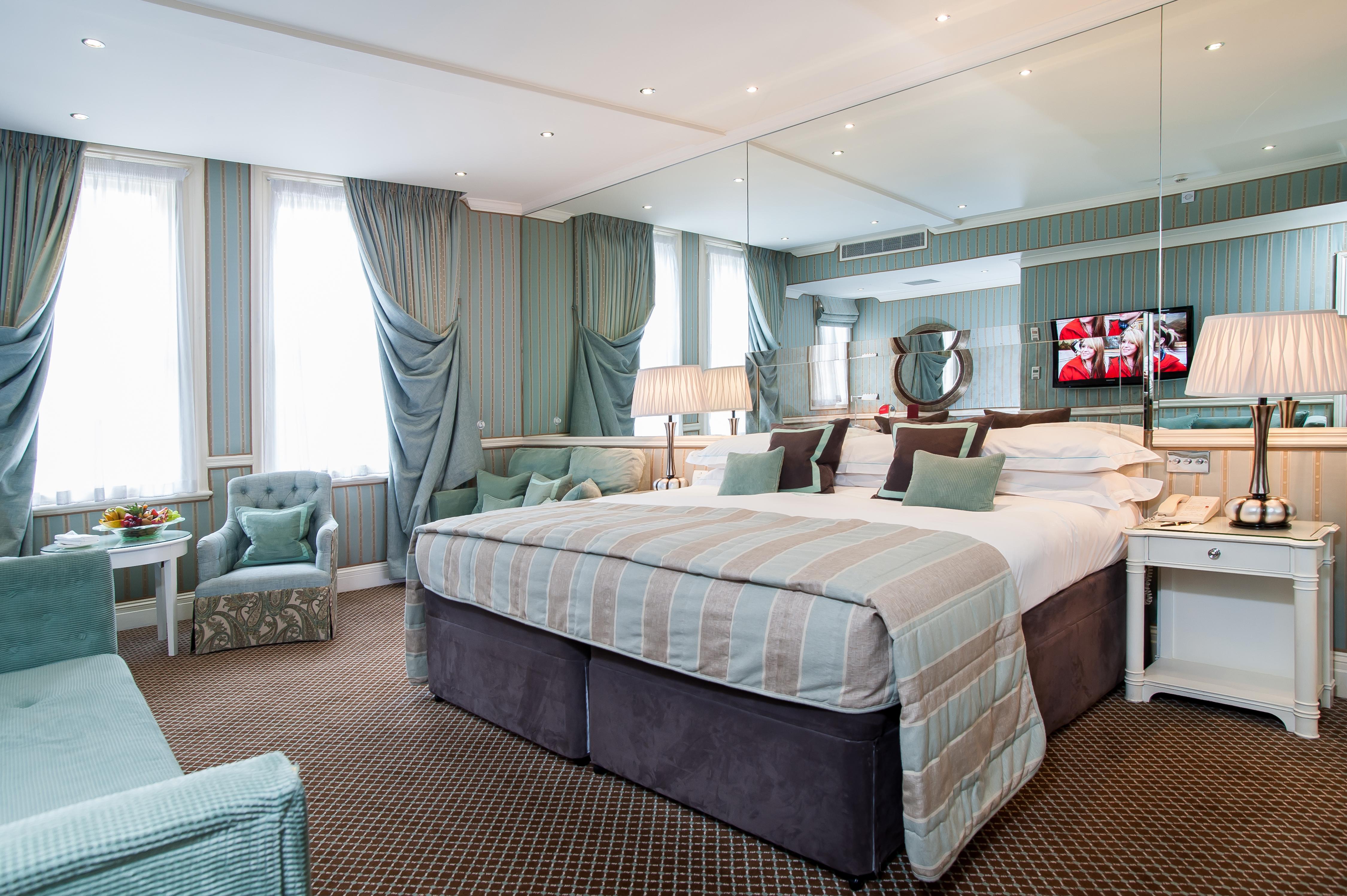 Rubens At The Palace London Ngoại thất bức ảnh A suite at the hotel