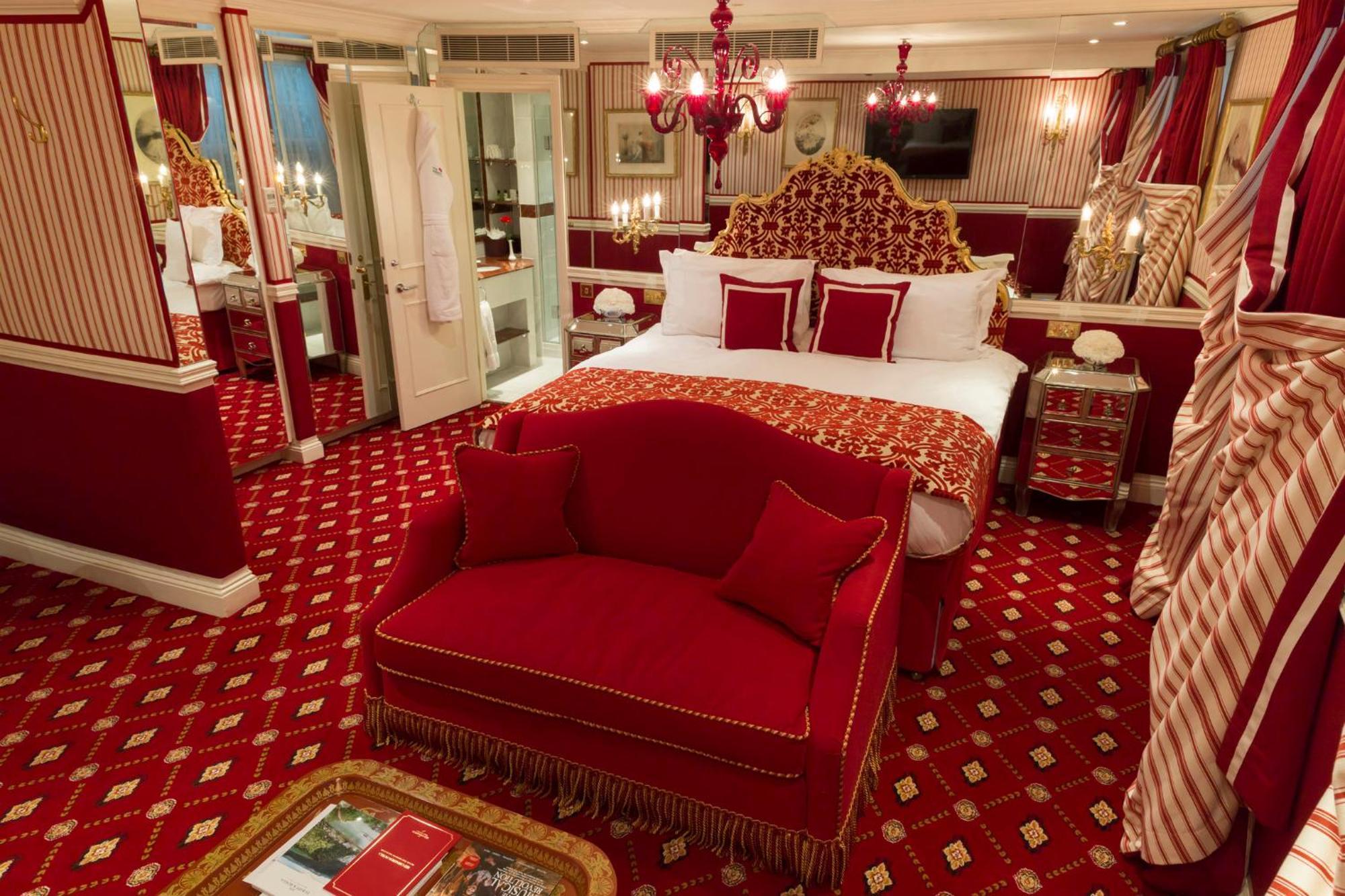 Rubens At The Palace London Ngoại thất bức ảnh A suite at the hotel
