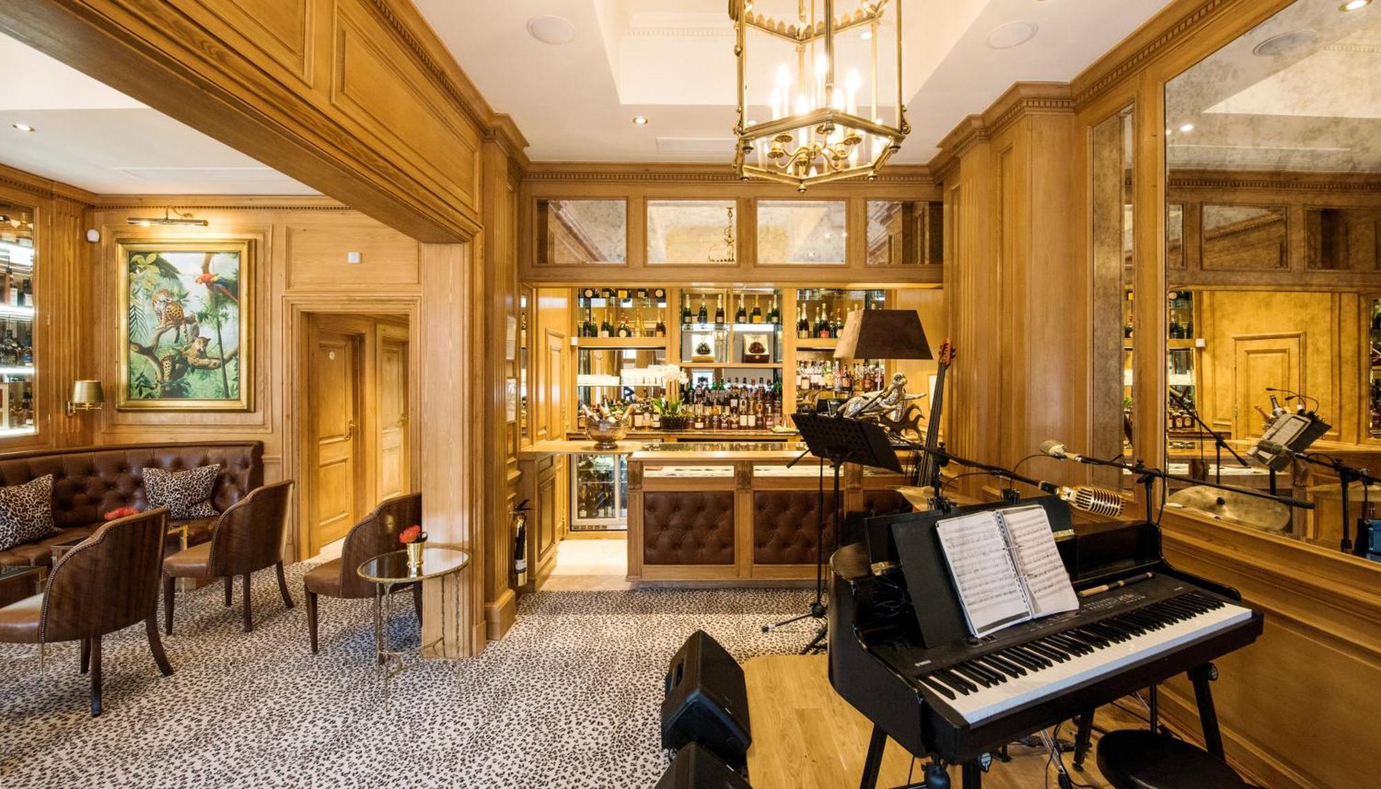 Rubens At The Palace London Ngoại thất bức ảnh The piano bar at the Mandarin Oriental, Paris